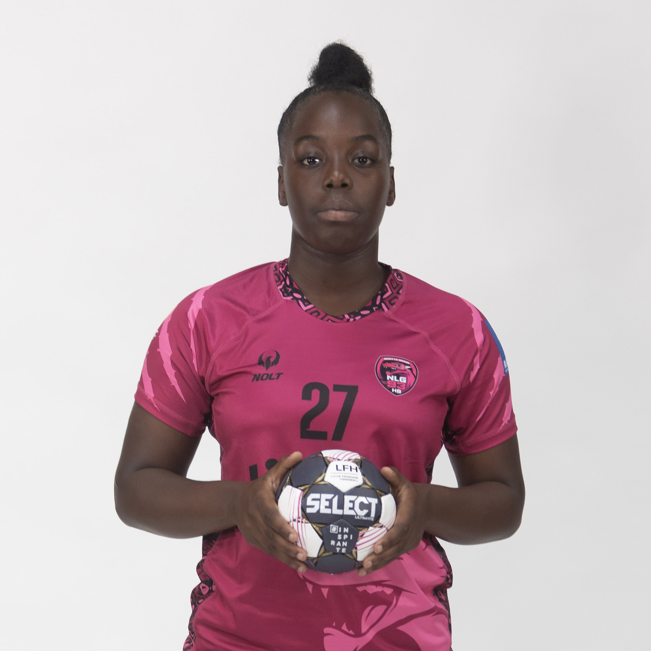 Lovely AMONIS, demi-centre au Noisy-le-Grand Handball Clara Verschuuren